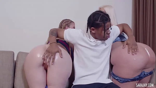 Sara Jay & Julie Cash Drilled Fucking Hard by Lil D In A Hot Threesome Clip!