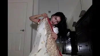 Desi Dhabi in Saree getting Naked and Plays with Hairy Pussy