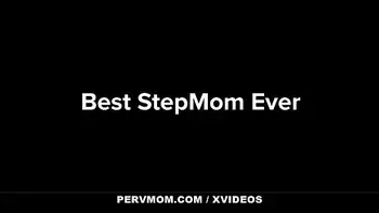 PervMom - Fit MILF StepMom (Desiree Dulce) Gets Stuck And I Fuck Her