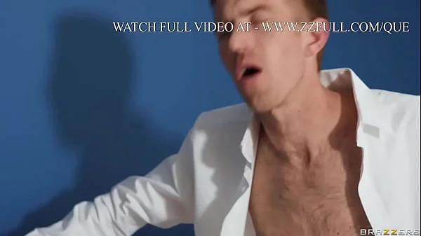 Squeezing In A Sneaky Fucking.Lenina Crowne / Brazzers  / stream full from www.zzfull.com/que