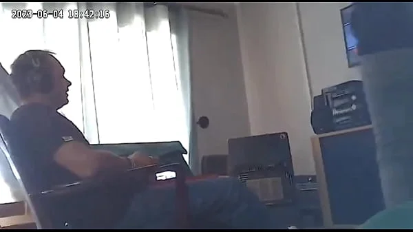 Spycam Caught my girlfriend sucking her stepbrothers cock