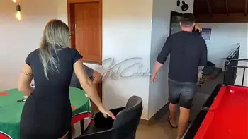 Um jogo de cartas acabou em troca de casal com Kel Abate e a Bruna Carlos! Continua no RED.