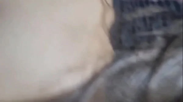 No quiere ver peliculas, quiere sexo.