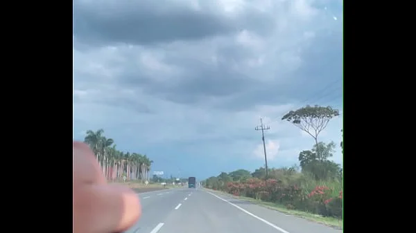 Nos conocimos y follamos 5 minutos después