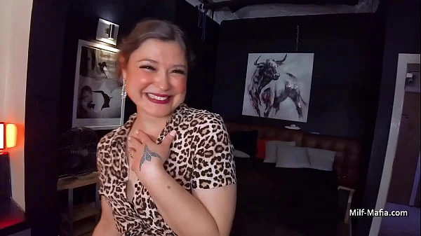 Hot older pale skinned MILF adores black cock