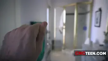 Freeuse Plastic, She's Fantastic - Gabbie Carter