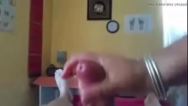 Depiladora safada adorou meu pau