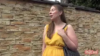 Alice, milf pulpeuse, veut essayer le SM Part 1