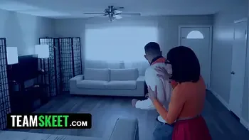 Jinkies! Velma & Fred Are Trying To Solve A Mystery In A Creepy House But They Fuck Instead