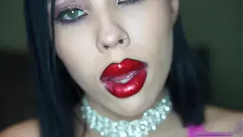 Bimbo Dick Sucking Gets Massive Facial