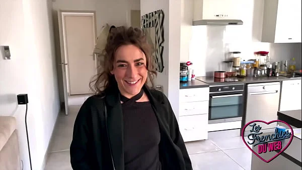 Crystal et Manéa, deux coquines qui adorent le sexe