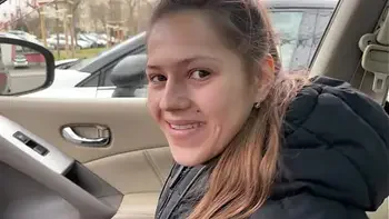 Serina Gomez and Agony of SQUIRTING in my Car