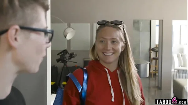 Lesbian MILF pornstar babes just love to lick pussy