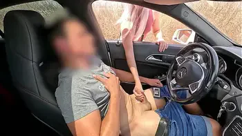 Dick Flash! I jerk off in the car and an unknown girl passing by helps me finish cumming in public