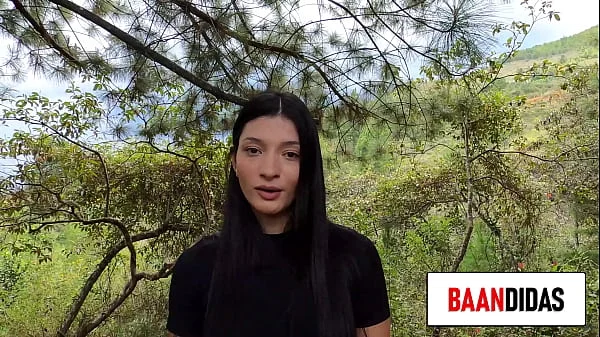 SEXY COLOMBIANA CULONA QUE ENCONTRE EN EL MONTAÑA