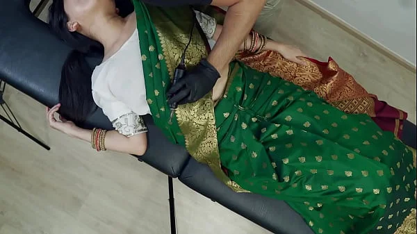 Indian Girl , while Tattoo ,She felt Strong Orgasm in her Pussy