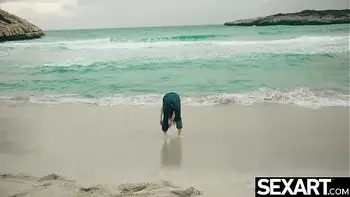 Stunning Latina model fucks herself to orgasm with a huge dildo