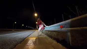 1000 km trip with Julia North and all her Pissings and Suqirtings