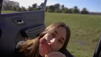 Horny Teen Sucked and Swallowed me on our Road Trip - Amateur POV