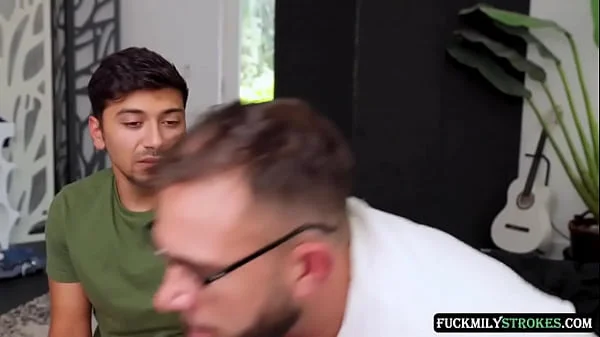 Repopulating the planet depends on this family where the stepdaughter is fucked by the stepfather and her stepbrother until they fill her pussy with their cum.