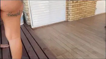 Vazou na net! Jovens influencers em troca de casal na Piscina