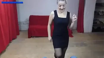 Mature whore dances for a cock