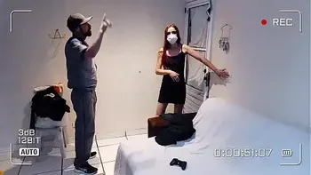 Técnico em informática e surpreendido pela casada safada!