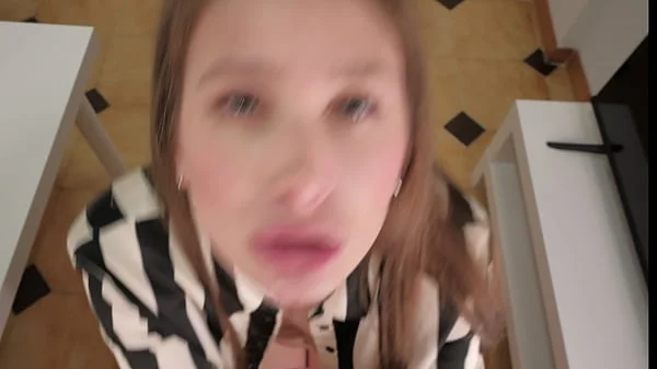 A Tantaly consultant showed how to use the doll