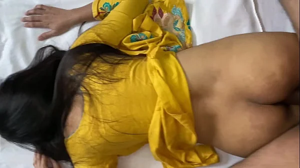 Indian beautiful stepmom fucked by real stepson hardcore pussy fucking with hindi audio porn