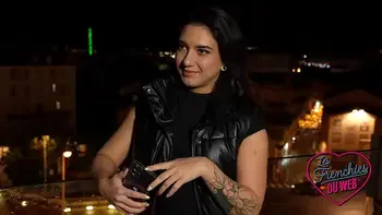 Lena Coxx, brunette coquine qui aime le hard