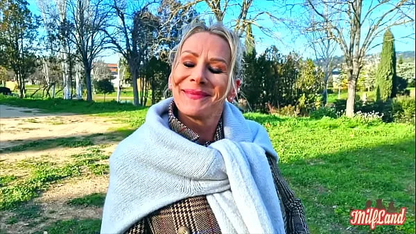 Victoria, cougar aux gros seins avec plein de fantasmes Part 1