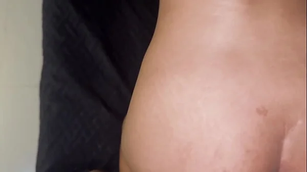 Mi scopo questa ragazza che incontro sotto casa