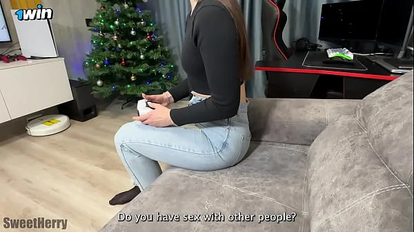 Трахаю подругу жены, пока ее муж уехал на работу