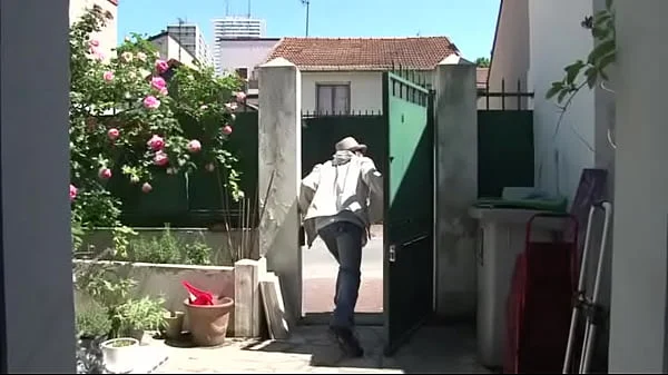 Gorgeous busty blonde mom seduces her young neighboor and gets sodomized