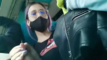 kattyblake da mamada babosa y follada en bus de copetran rumbo al peñon de guatape