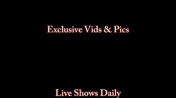 Sexy MILF Charlee Chase Gets A Pearl Necklace