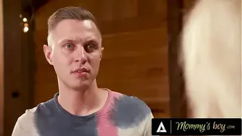 MOMMY'S BOY - Pervert MILF Slimthick Vic Wants A Taste From Stepbae Braylin Bailey's Hung BF