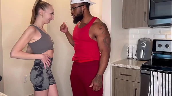 CLIENT FUCKS HER TRAINER - BREEZY BRI