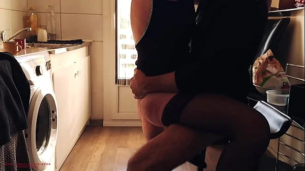 Morning Erection I Take My Cock Out At The Cafe Behind My step Mother In Law !!