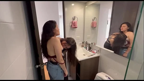 Lesbians know how to stick their fingers in my tight pussy!! (Compilation)