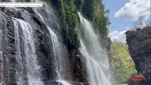 Fomos pegos transando na cachoeira - De férias com Damiana