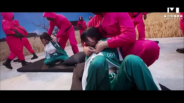 ModelMedia Asia - Pussy Game 2 EP1 - Black man with huge 26cm cock fuck the competitor's pussy like crazy!