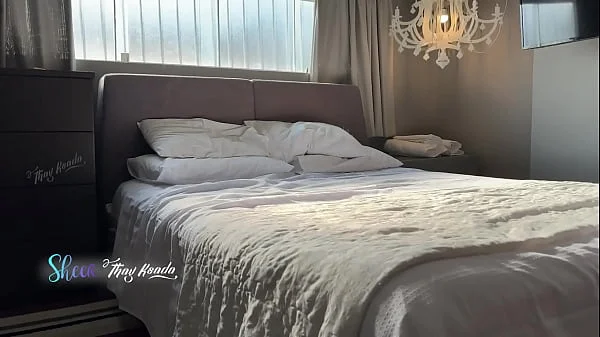 Esposa gostosa Thay Ksada fodendo gostoso com o novinho no flat sem o corno