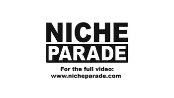 NICHE PARADE - Cock Flash In Alley For Sexy Latina