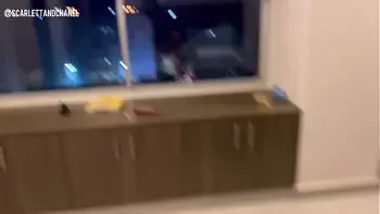 Nos quedamos solas mi cuñada y yo en un paseo con mi marido!