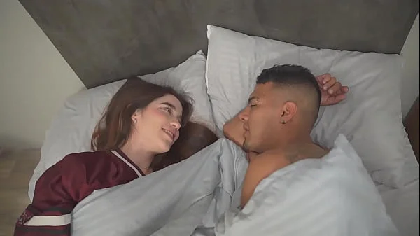 Big ass Latina gets into her cousin's bed, doesn't resist and eats the whole cock - Karolingomezx & David Bander