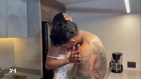 Roommate fucks his teen roommate in the kitchen - Danner Mendez & Isabella Toro