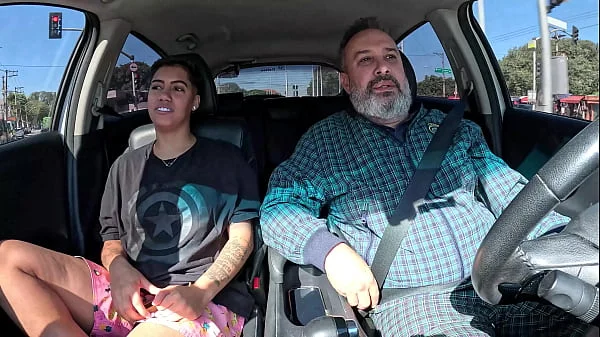 Boyceta pegou uma carona e acabou fudendo pela primeira vez, nem o cú escapou Cristal Ortega