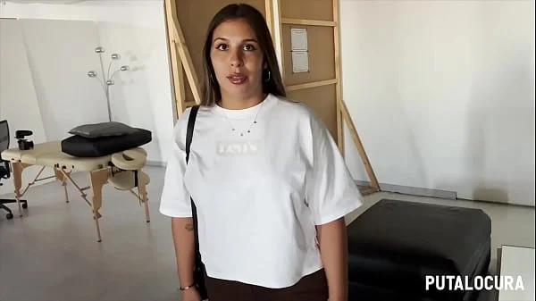 PutaLocura - Teen española de enorme culo Zivanka es pillada en la calle por Torbe