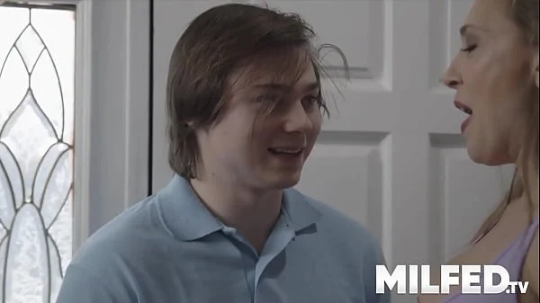 Touching my Girlfriend's Mom – MILFED